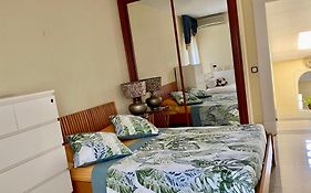 H1-Habitacion Sublime Cama Doble Luminosa A/C Wifi